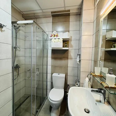 Aquablue * 雅戈丁那